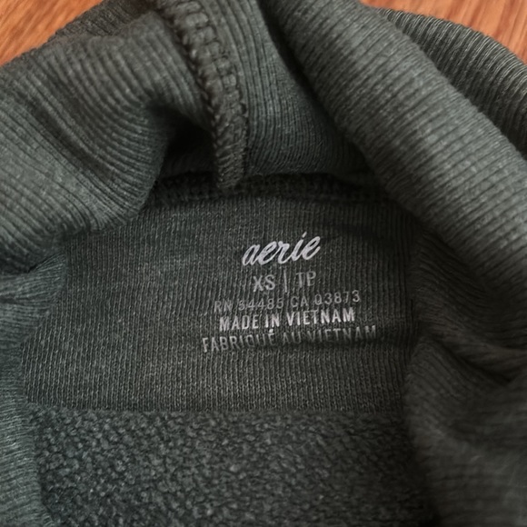 Aerie Turtleneck Jersey Pullover sweatshirt - Picture 3 of 7